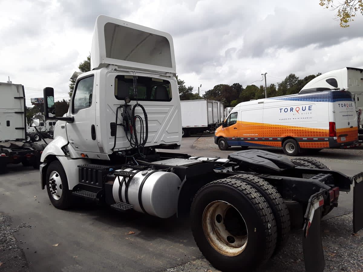 2018 Navistar International RH613 DAYCAB T/A 812353