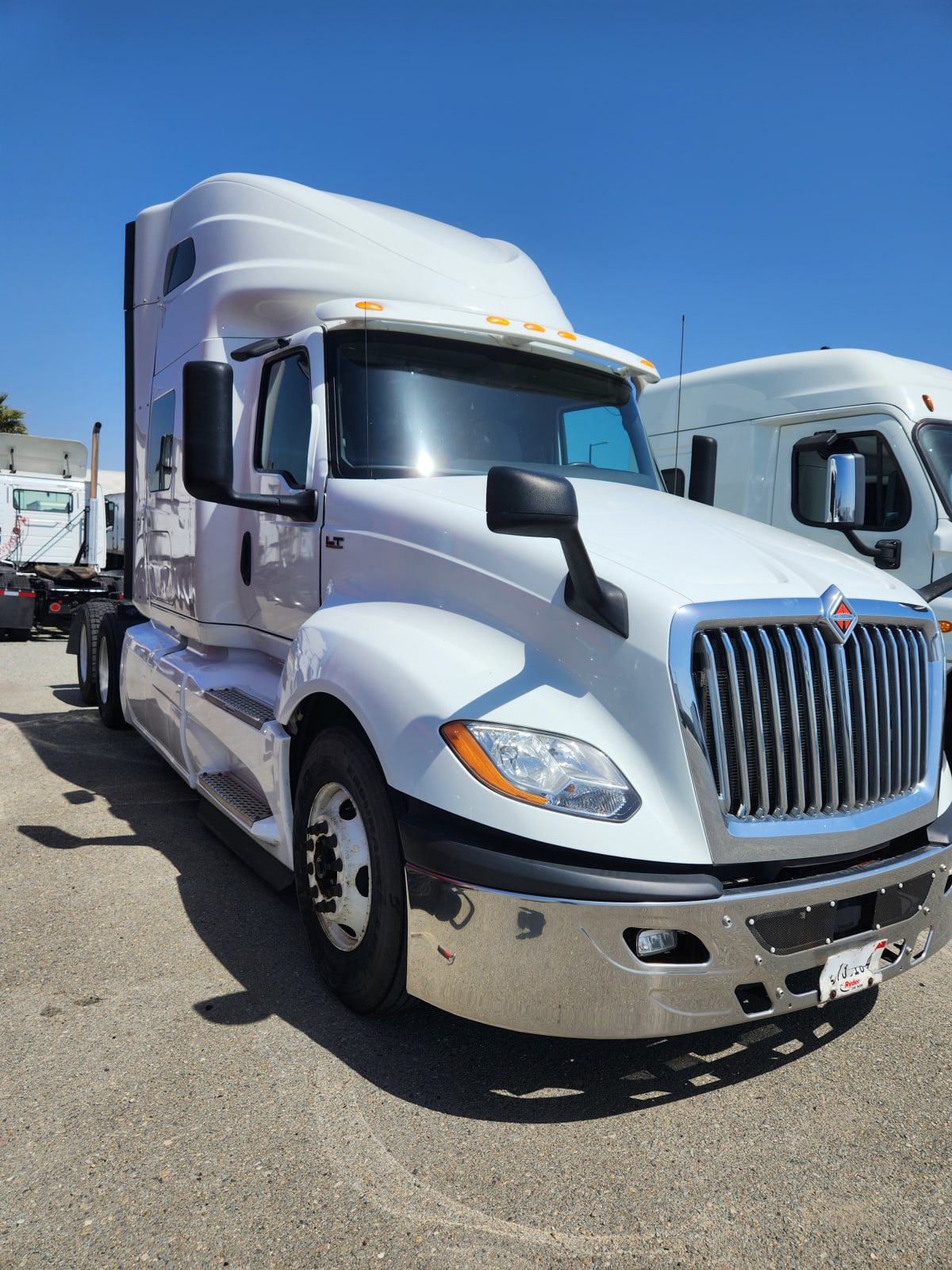 2019 Navistar International LT625 SLPR CAB 812408