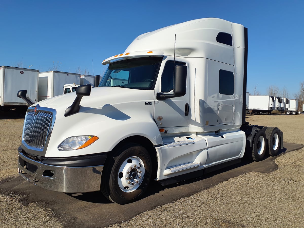 2019 Navistar International LT625 SLPR CAB 812423