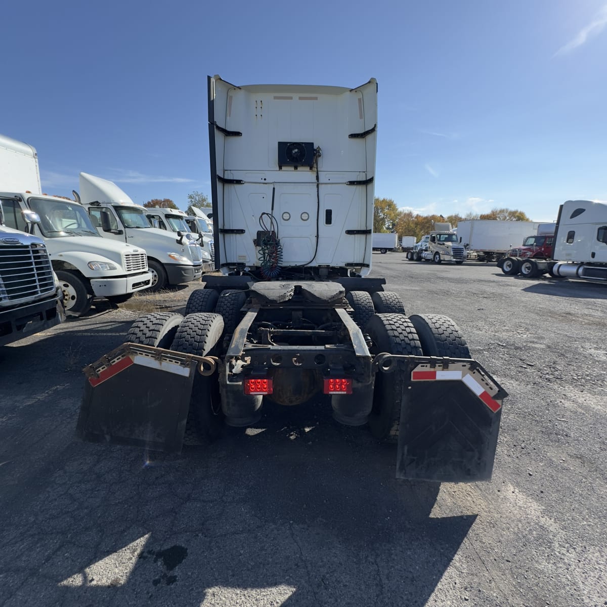 2019 Navistar International LT625 SLPR CAB 812427