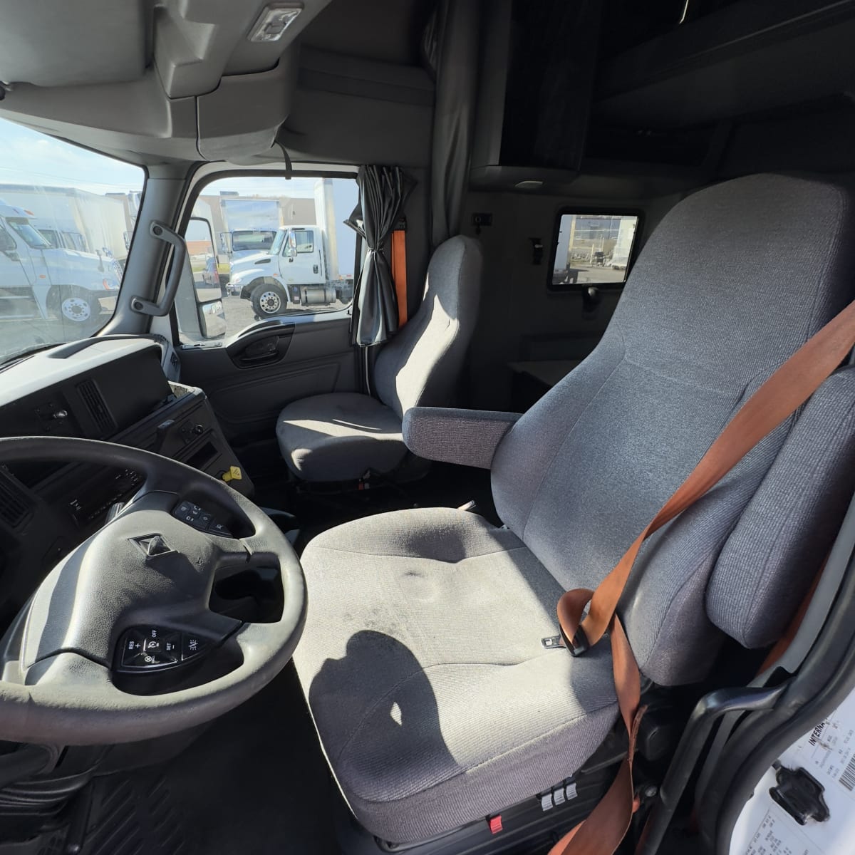 2019 Navistar International LT625 SLPR CAB 812427