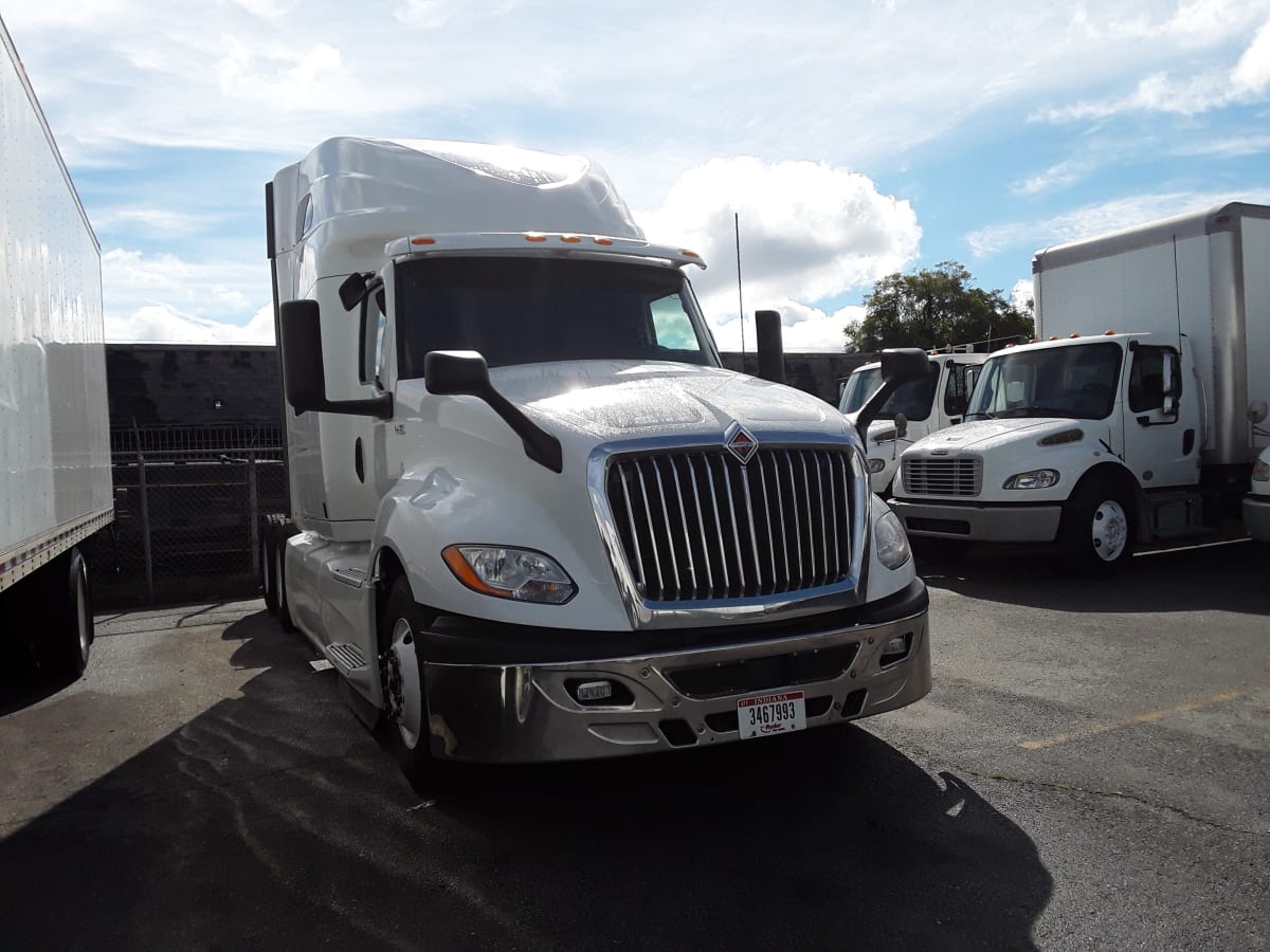 2019 Navistar International LT625 SLPR CAB 812437