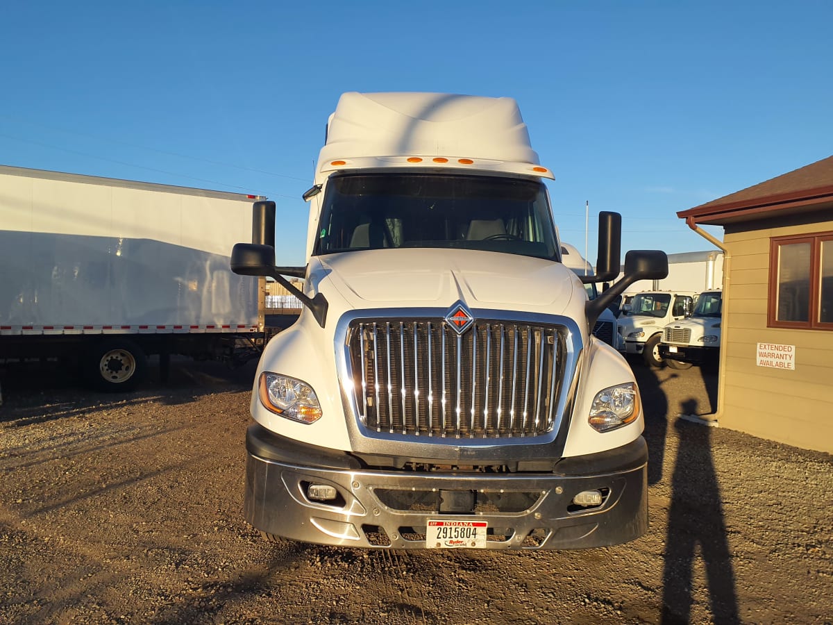 2019 Navistar International LT625 SLPR CAB 812446