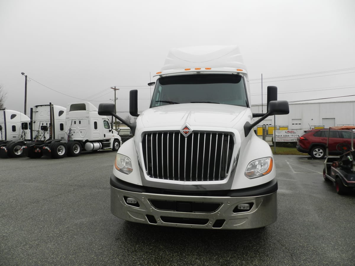 2019 Navistar International LT625 SLPR CAB 812453