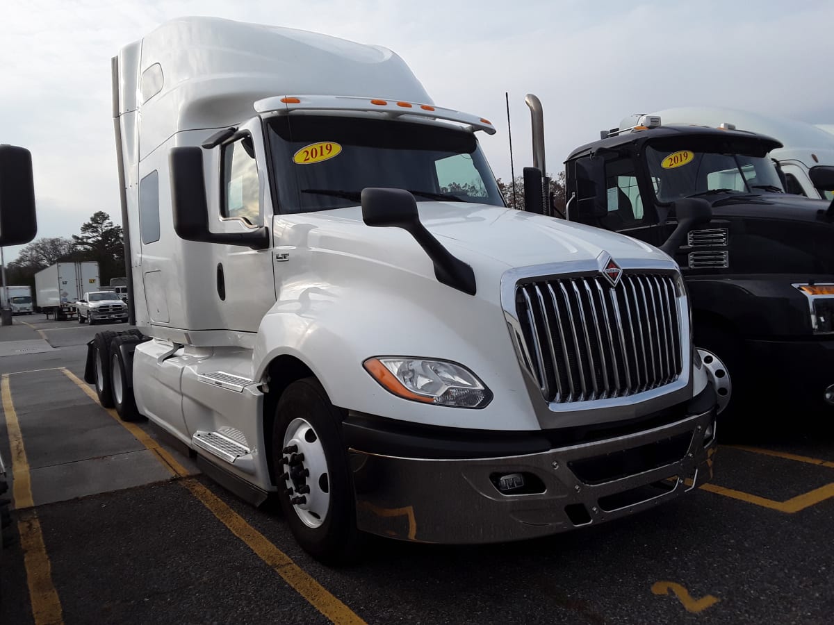 2019 Navistar International LT625 SLPR CAB 812478