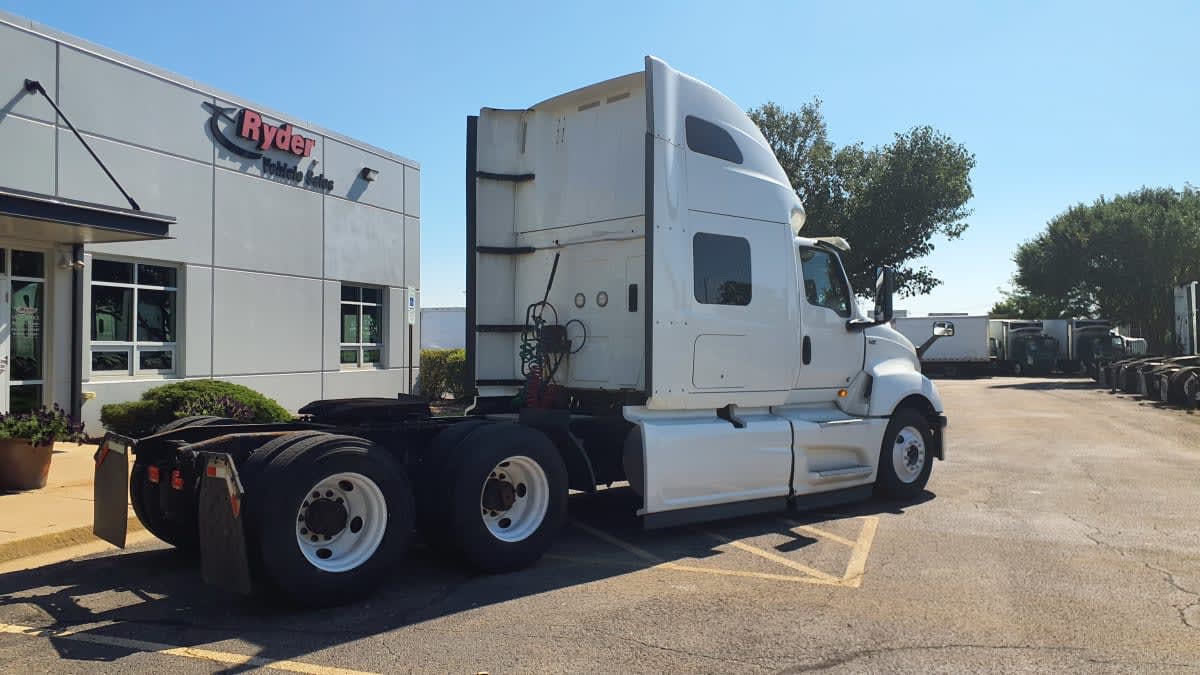 2019 International LT in Bolingbrook, IL — photo 4