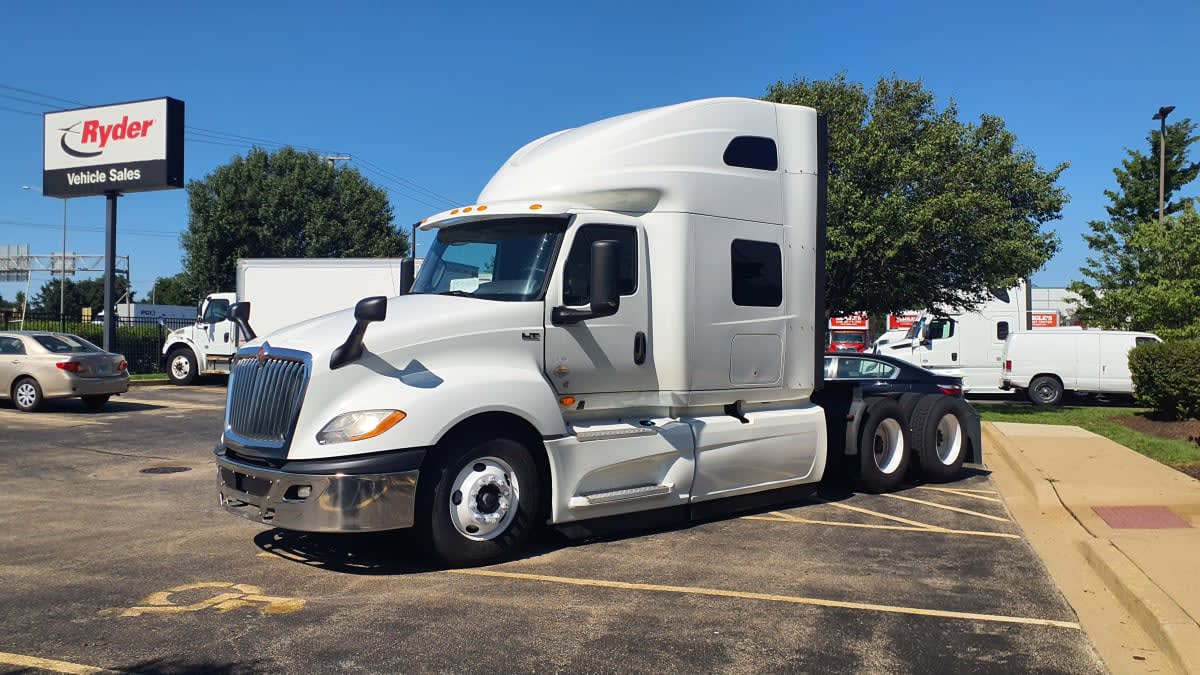 2019 International LT in Bolingbrook, IL