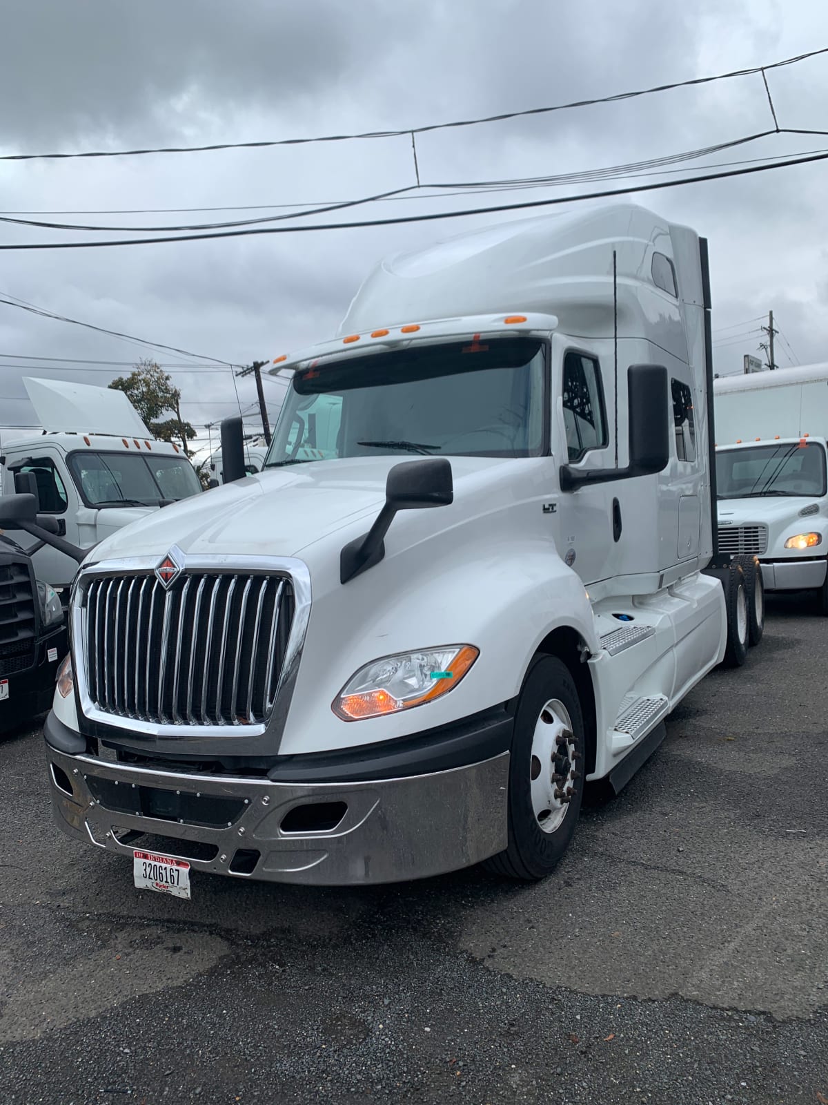 2019 Navistar International LT625 SLPR CAB 812489