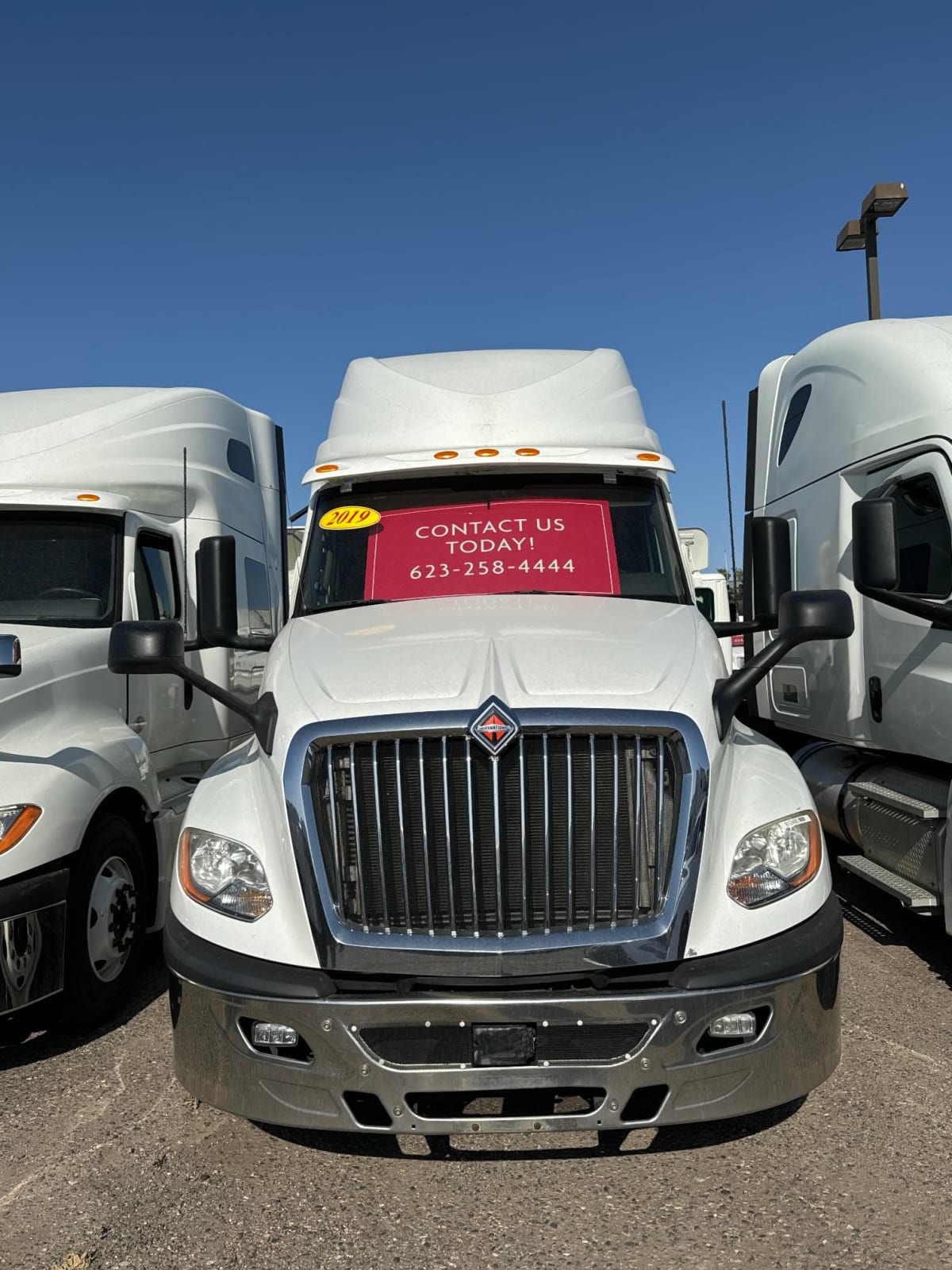 2019 Navistar International LT625 SLPR CAB 812490