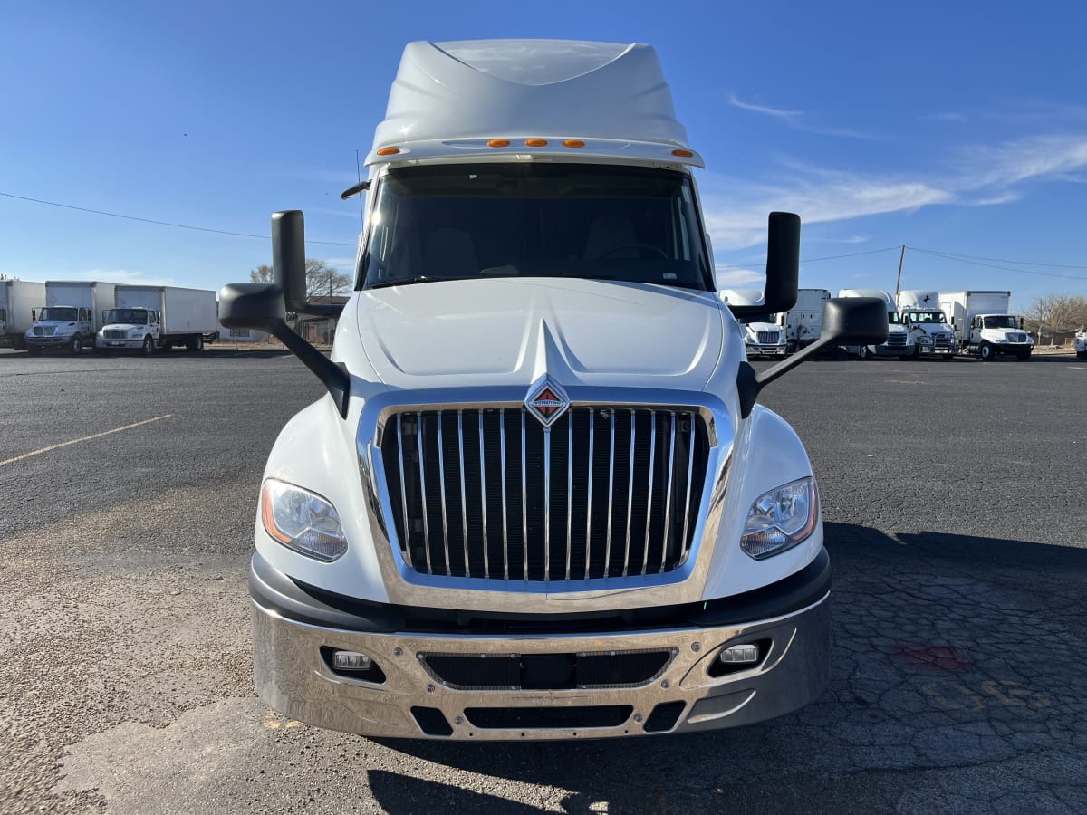 2019 Navistar International LT625 SLPR CAB 812507