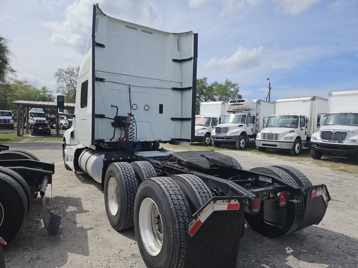 2019 Navistar International LT625 SLPR CAB 812514