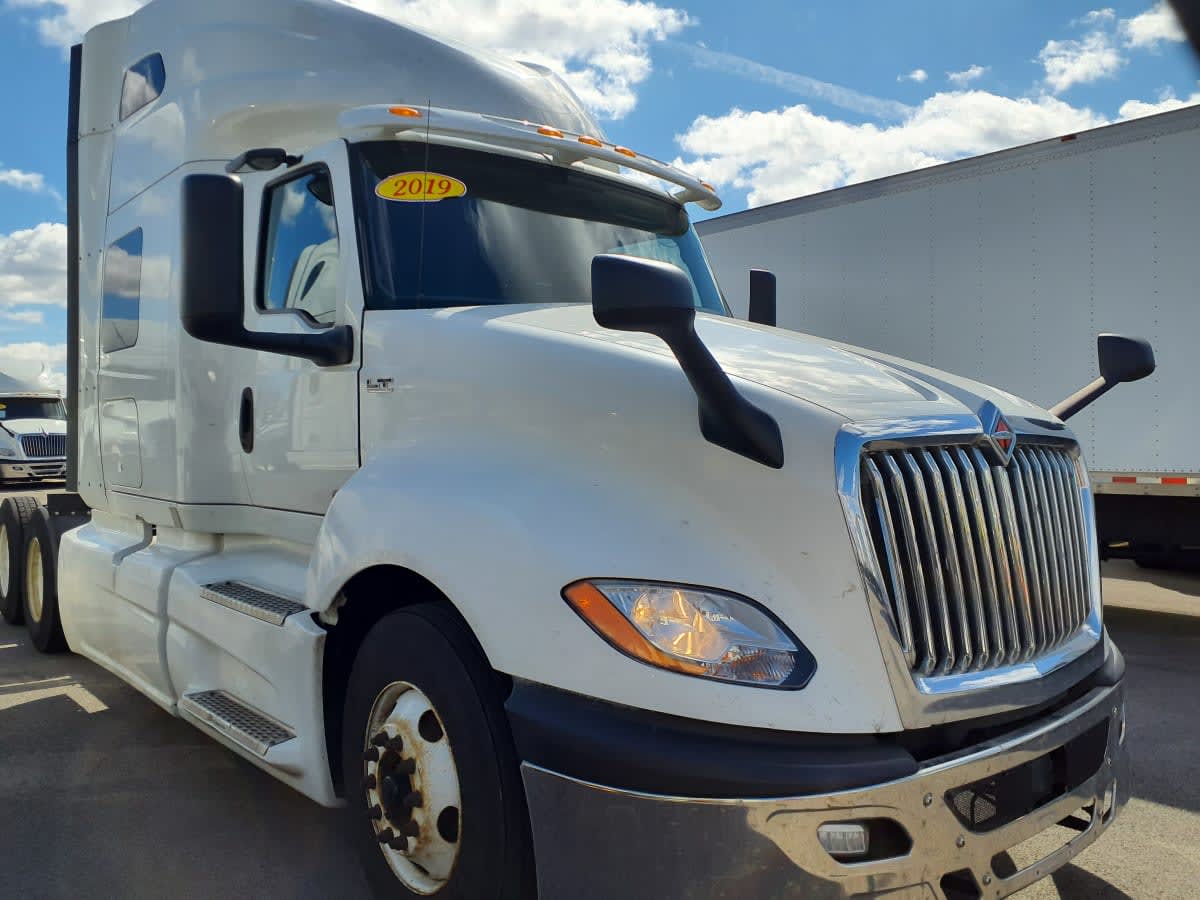 2019 Navistar International LT625 SLPR CAB 812537