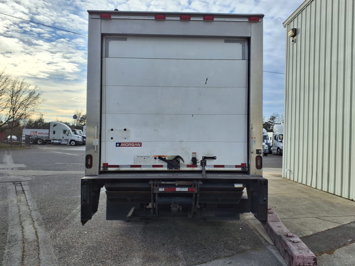2018 Isuzu NPR 812589
