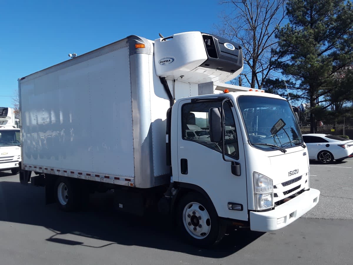 2018 Isuzu NPR - image 3