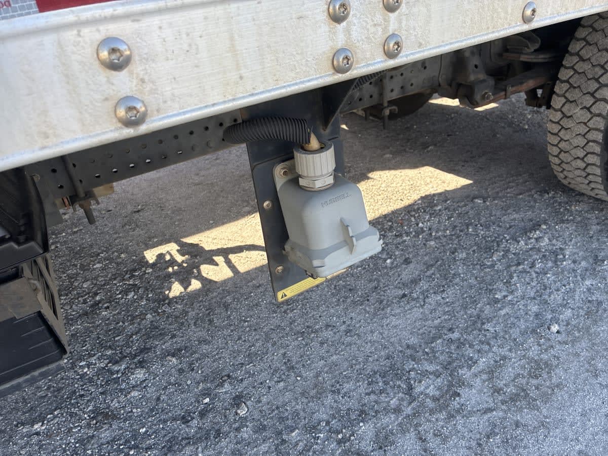 2019 Isuzu NPR 812620