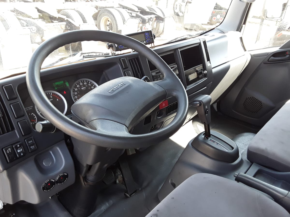 2018 Isuzu NPR 812631