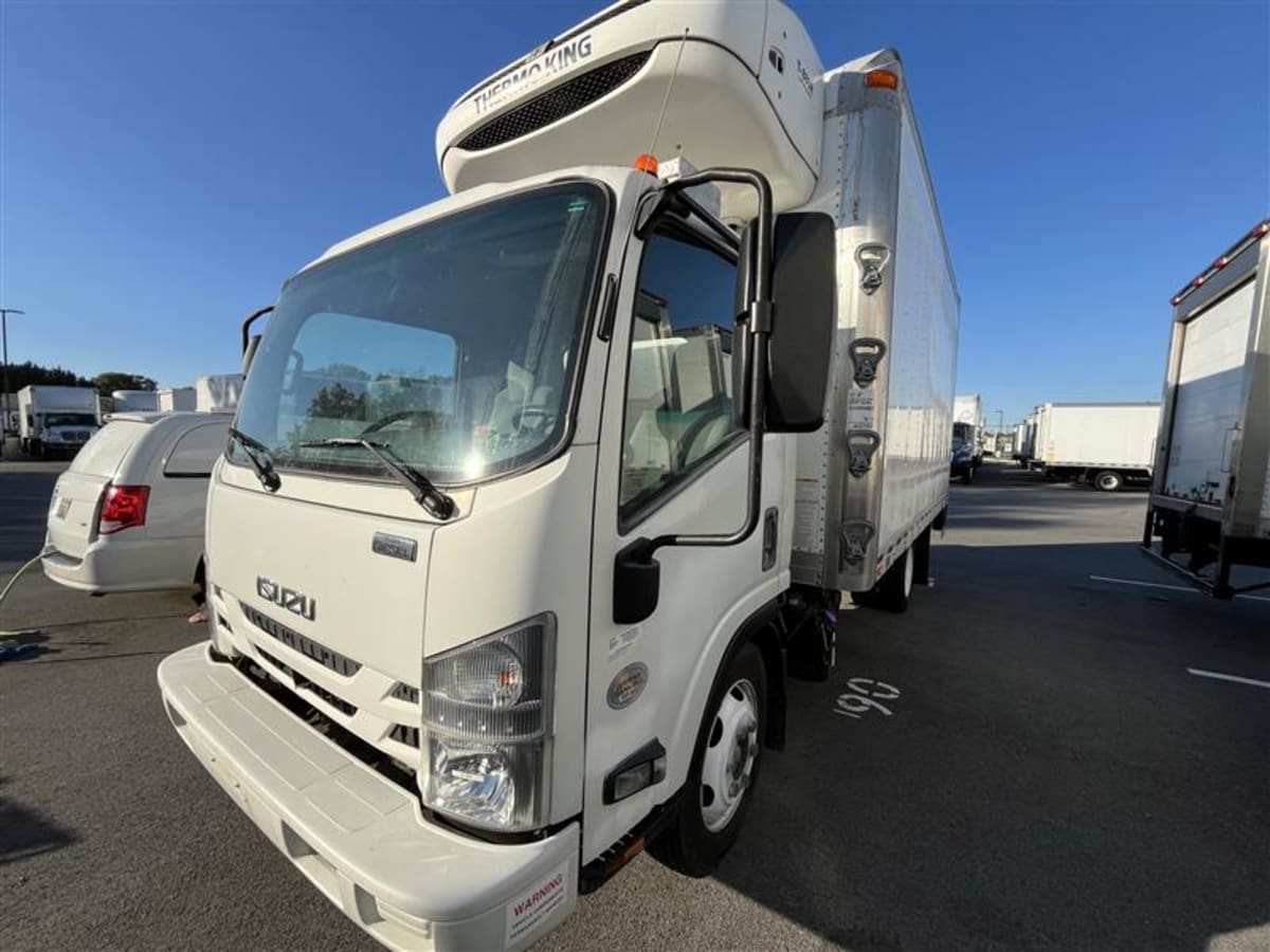 2018 Isuzu NPR 812647