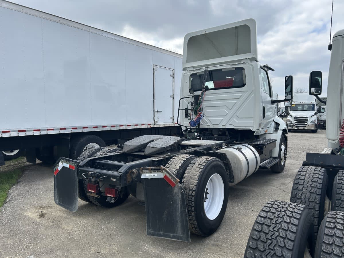 2019 Navistar International RH613 DAYCAB S/A 812698