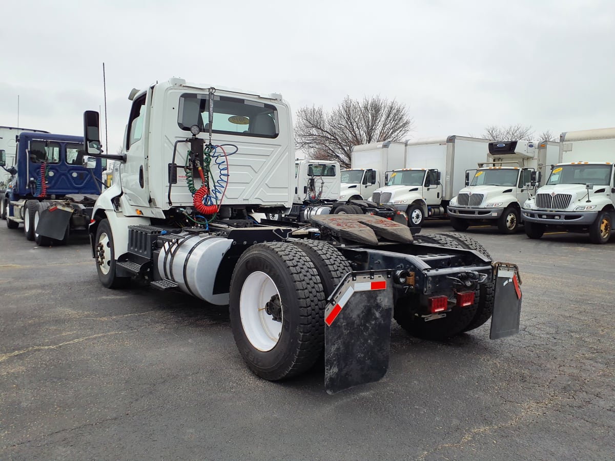 2019 Navistar International RH613 DAYCAB S/A 812714