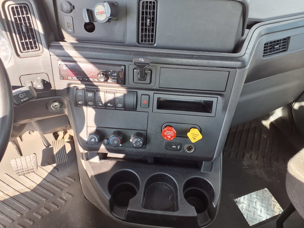 2019 Navistar International RH613 DAYCAB S/A 812784