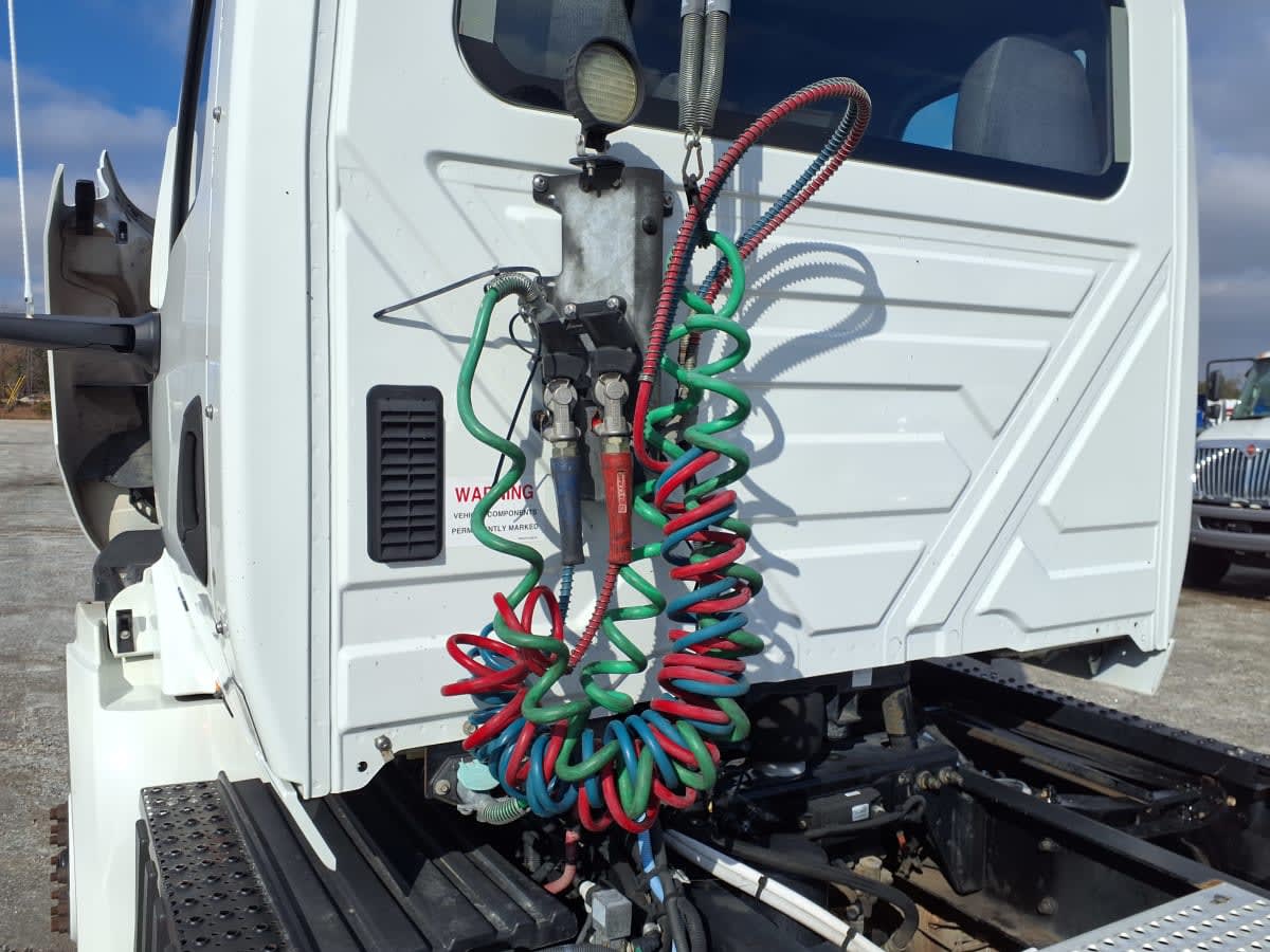 2019 Navistar International RH613 DAYCAB S/A 812784