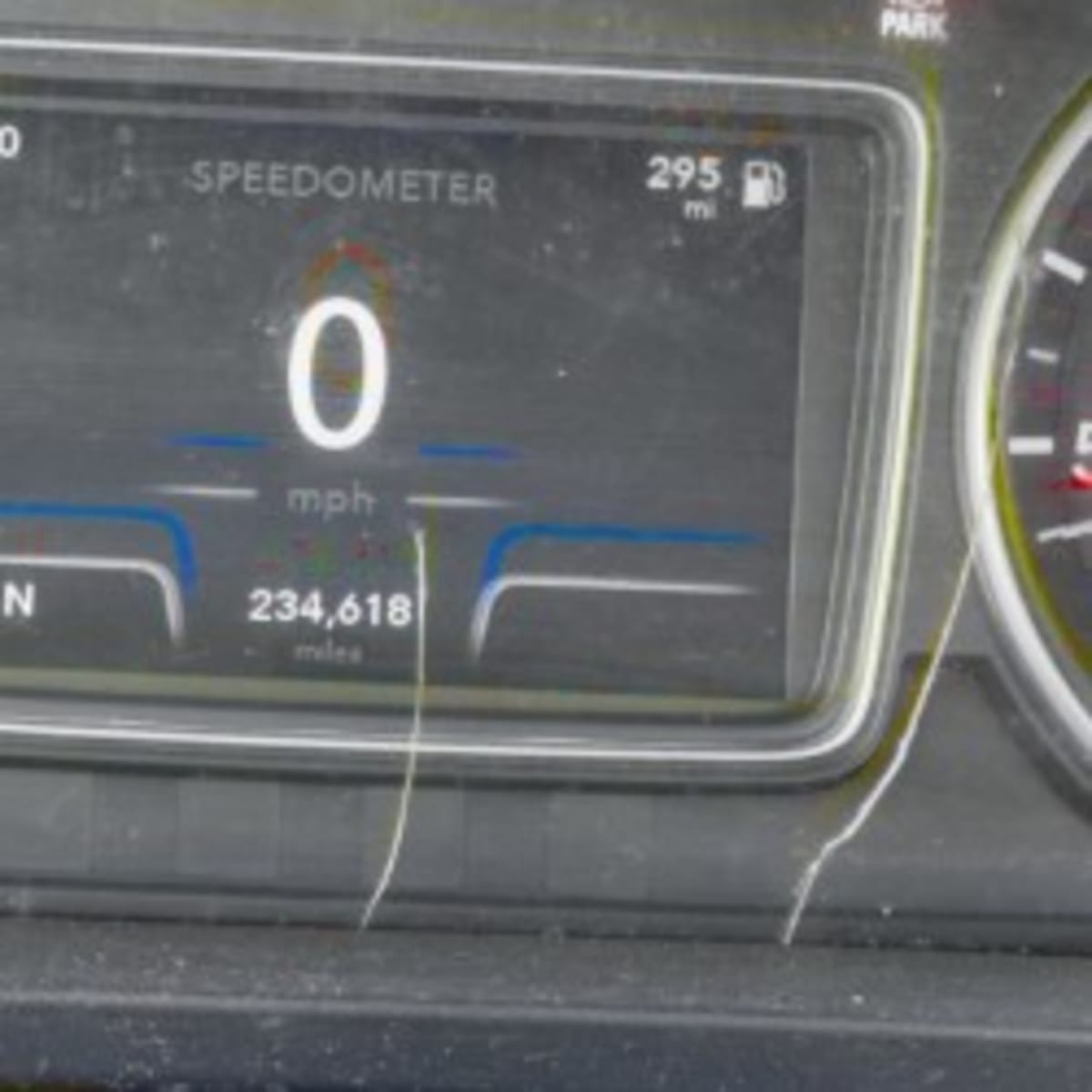 2019 International - image 9