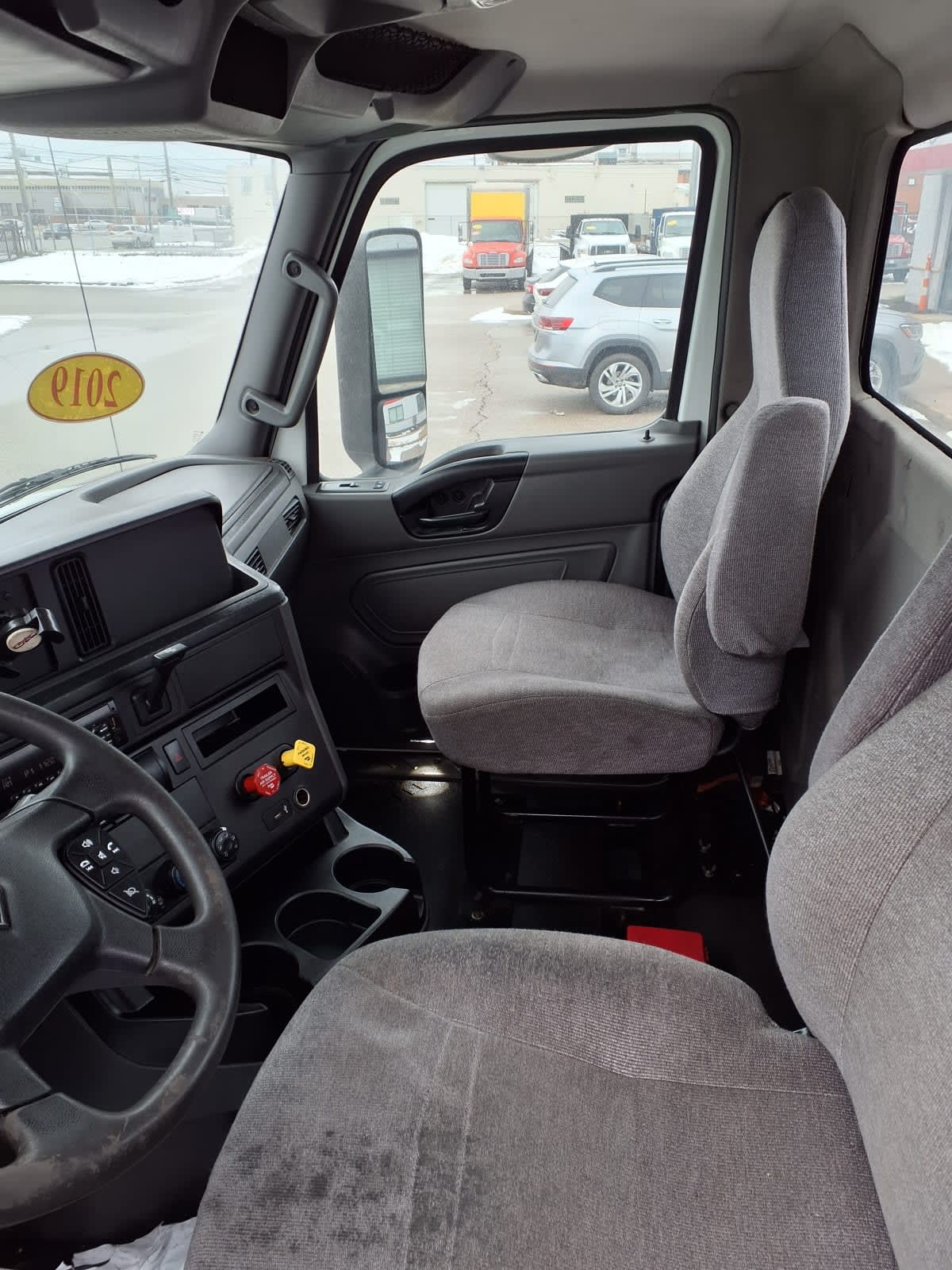 2019 Navistar International RH613 DAYCAB S/A 812793