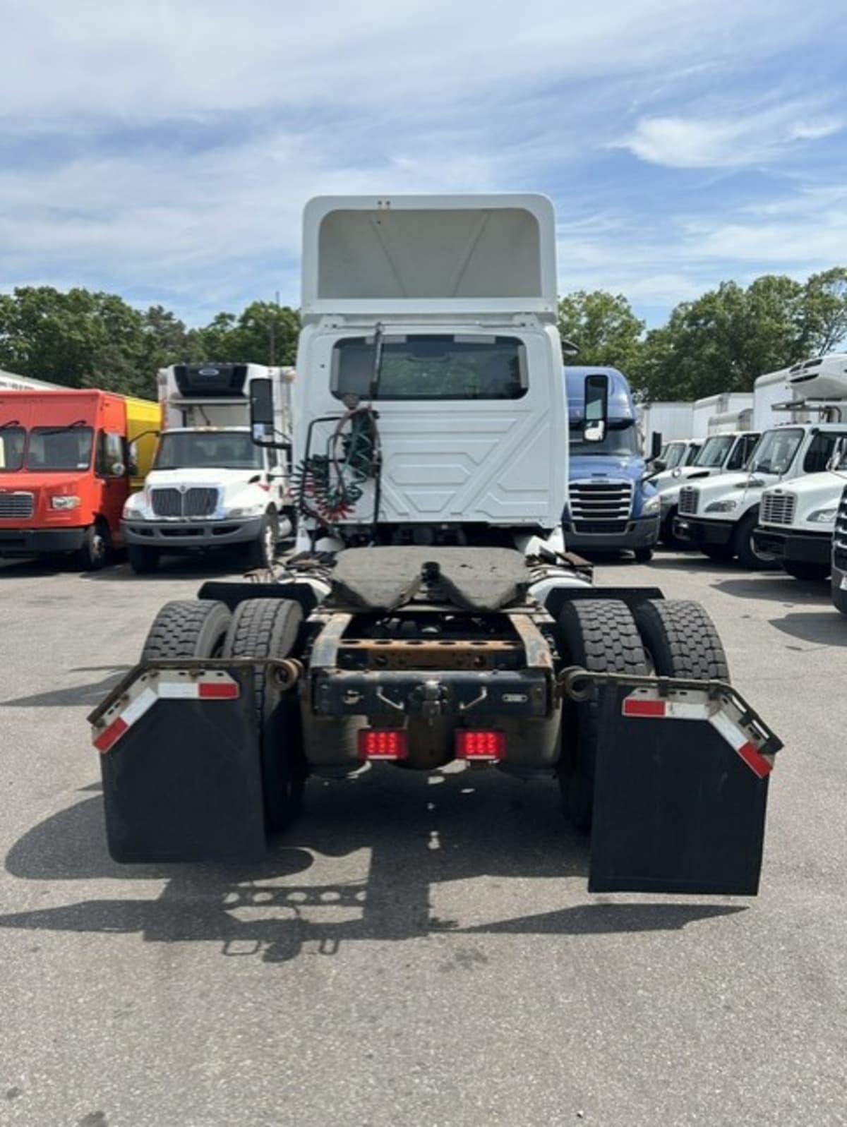 2019 International RH in Farmingdale, NY — photo 5