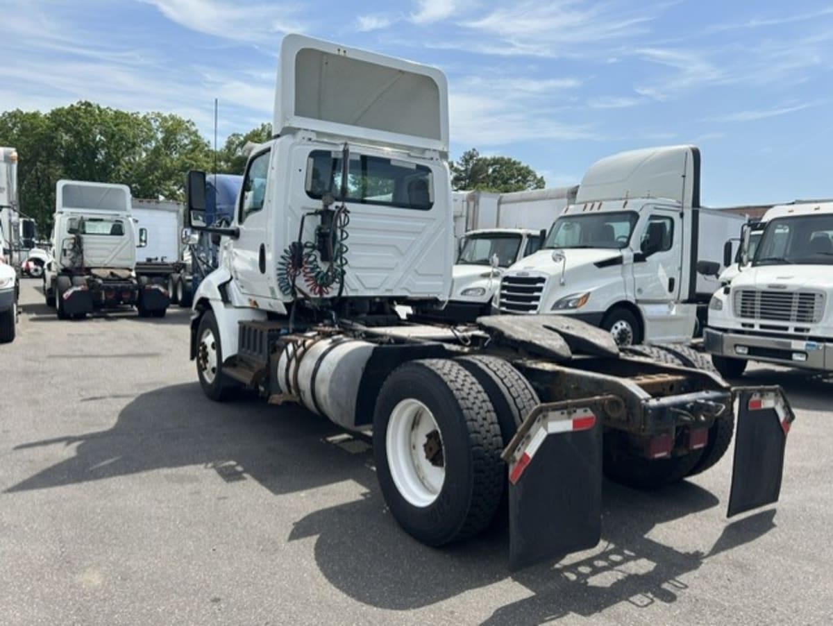 2019 International RH in Farmingdale, NY — photo 6