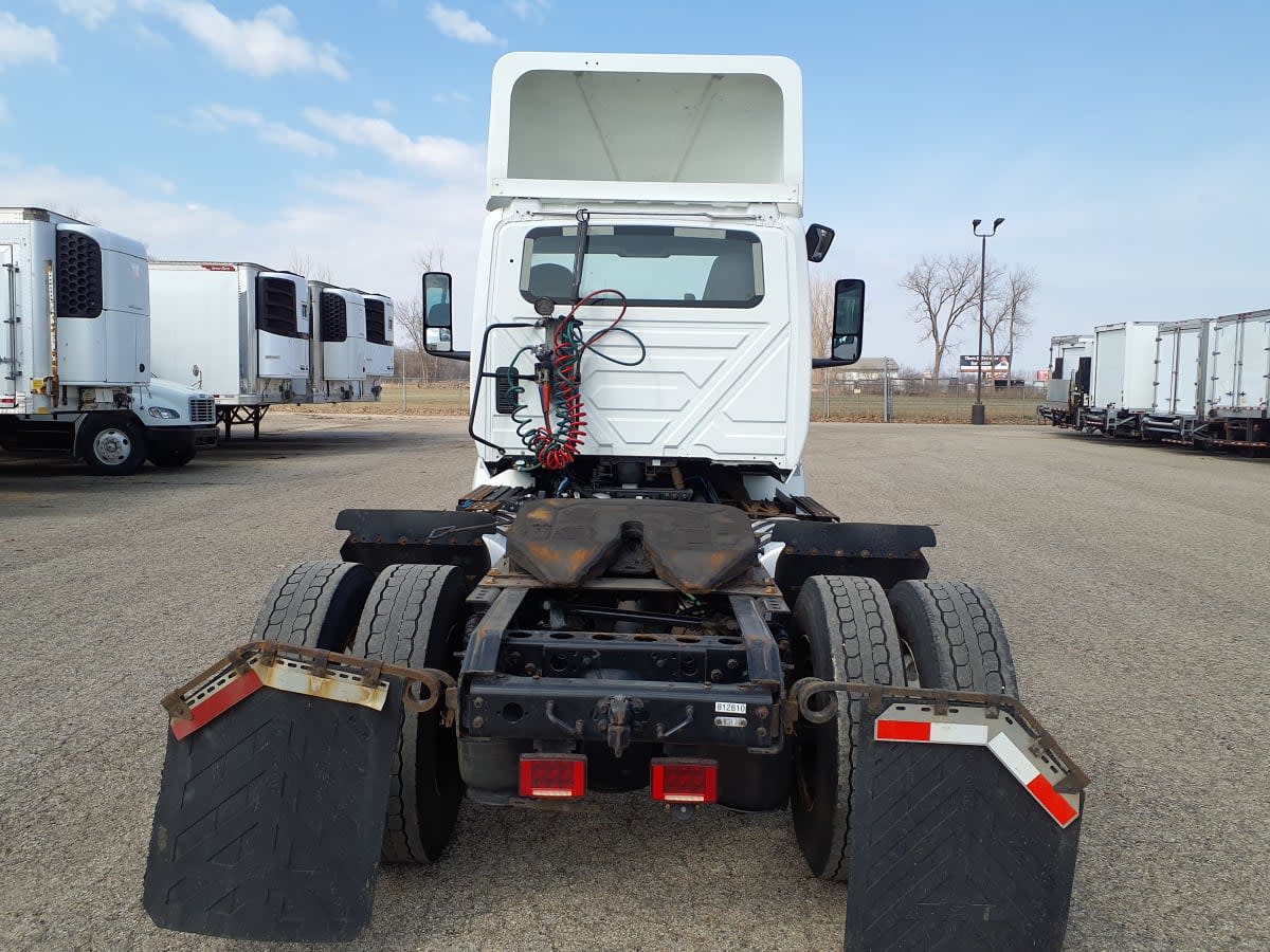 2019 Navistar International RH613 DAYCAB S/A 812810