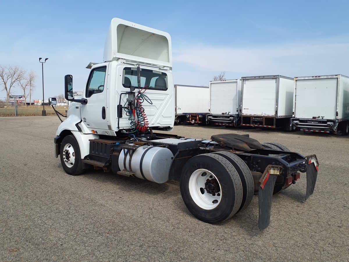 2019 Navistar International RH613 DAYCAB S/A 812810