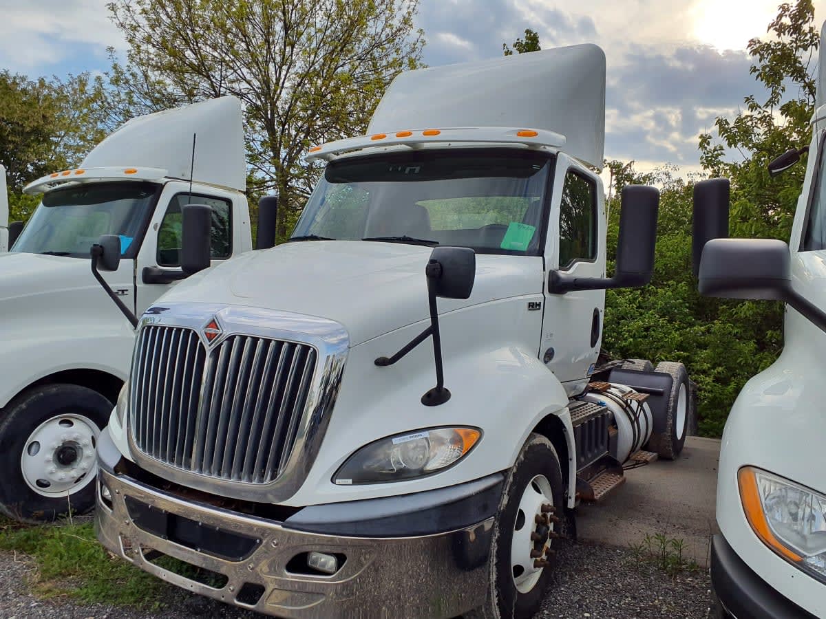 2019 Navistar International RH613 DAYCAB S/A 812818