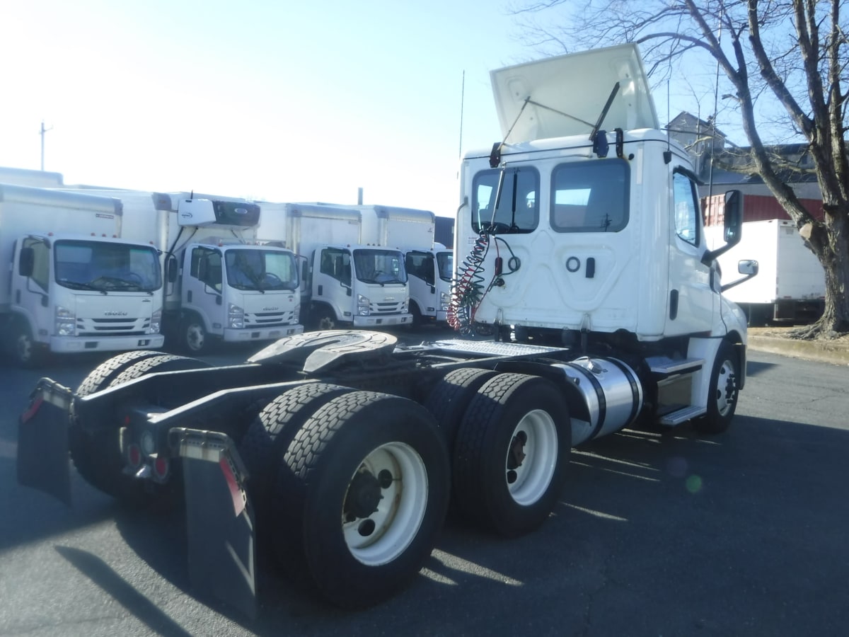 2019 Freightliner/Mercedes NEW CASCADIA PX12664 812875