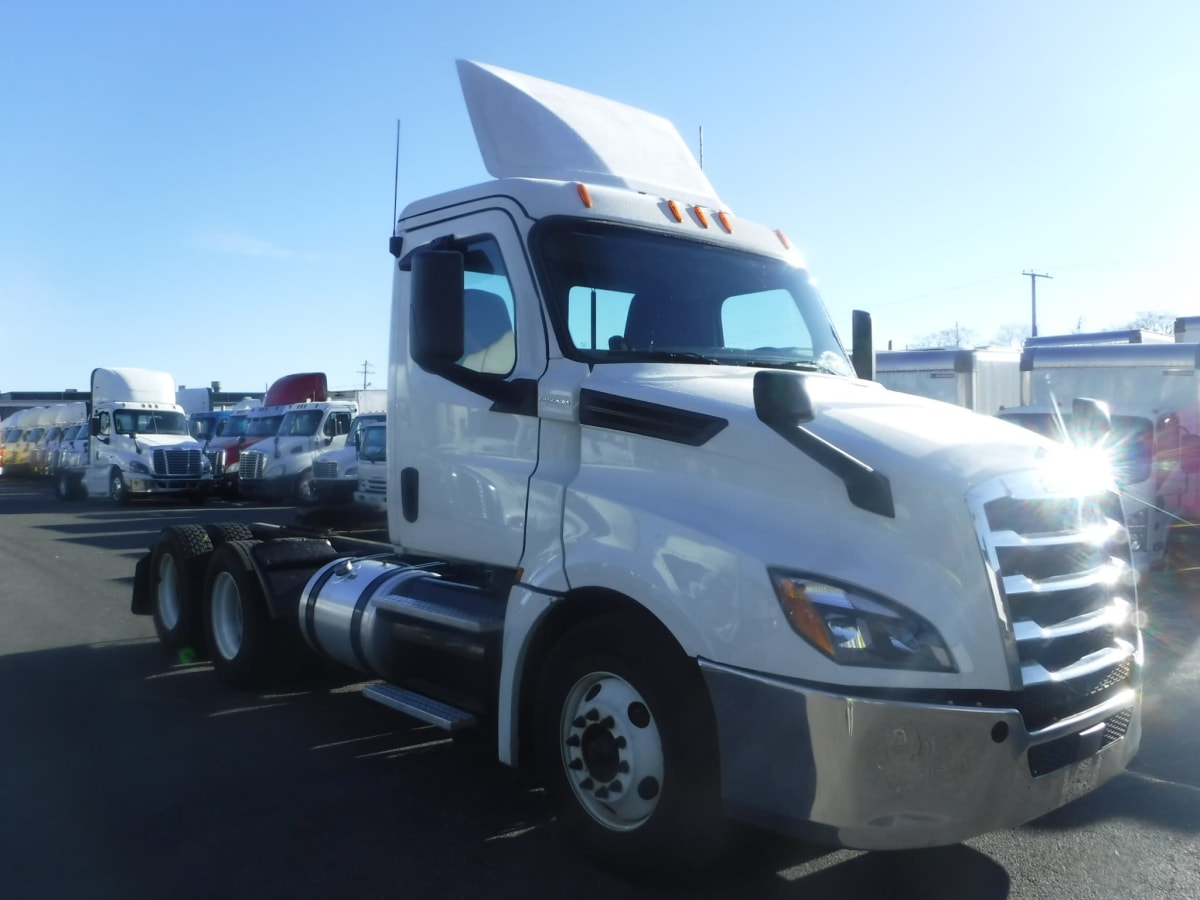 2019 Freightliner/Mercedes NEW CASCADIA PX12664 812875