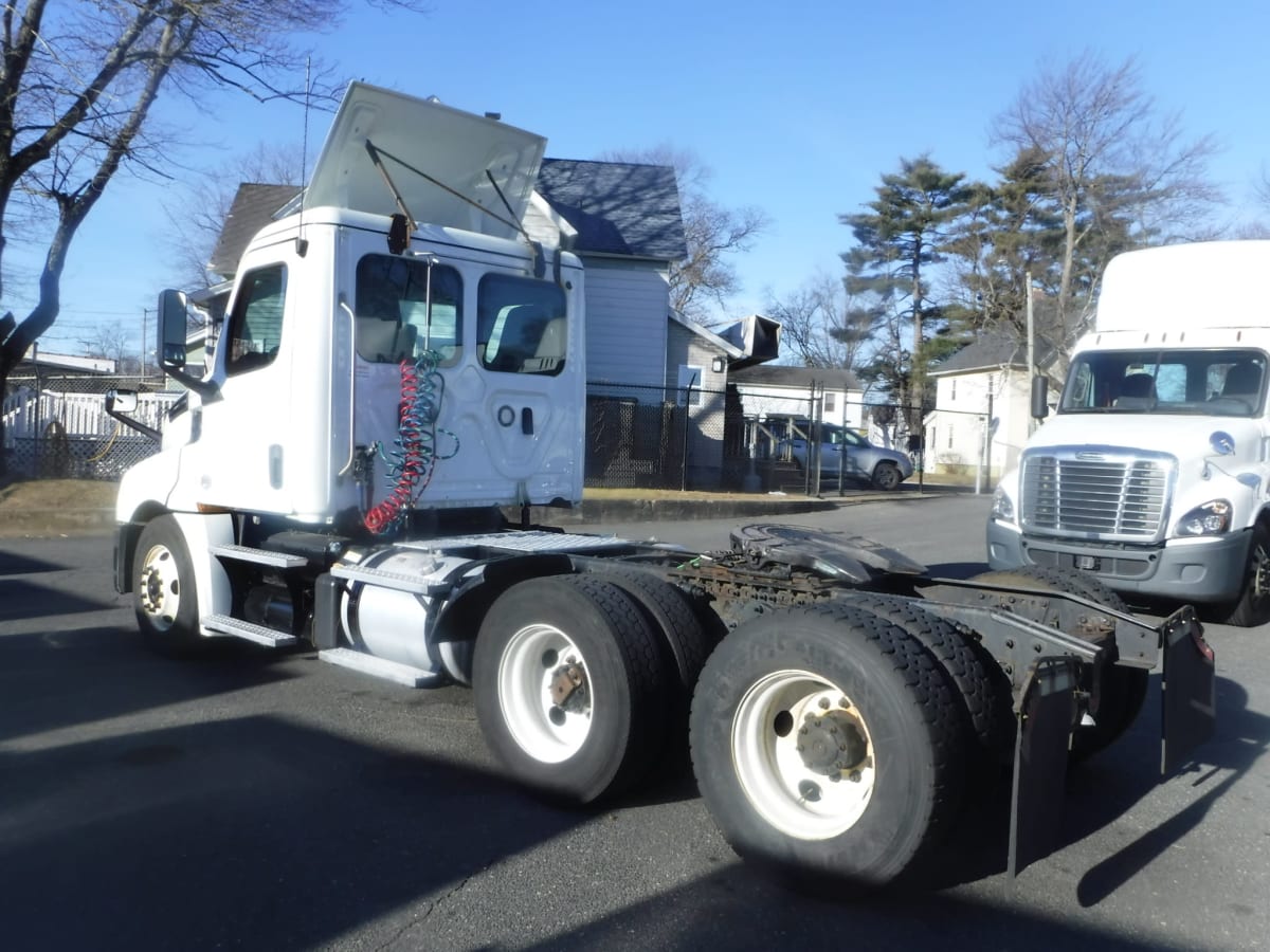 2019 Freightliner/Mercedes NEW CASCADIA PX12664 812875