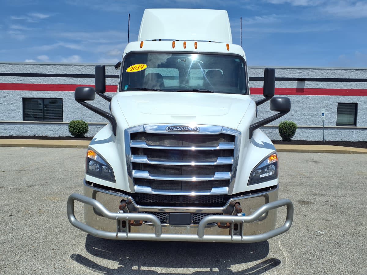 2019 Freightliner/Mercedes NEW CASCADIA PX12664 812879