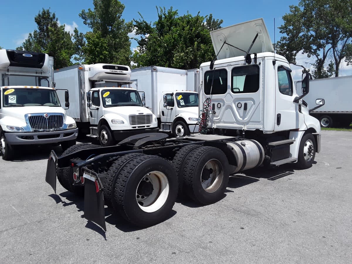 2019 Freightliner NEW CASCADIA PX12664 812887