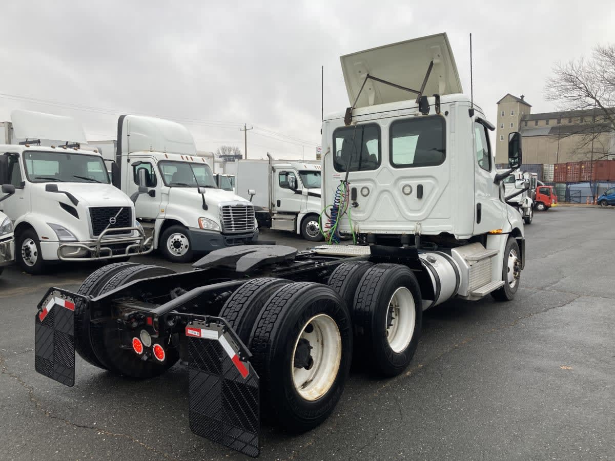 2019 Freightliner/Mercedes NEW CASCADIA PX12664 812894