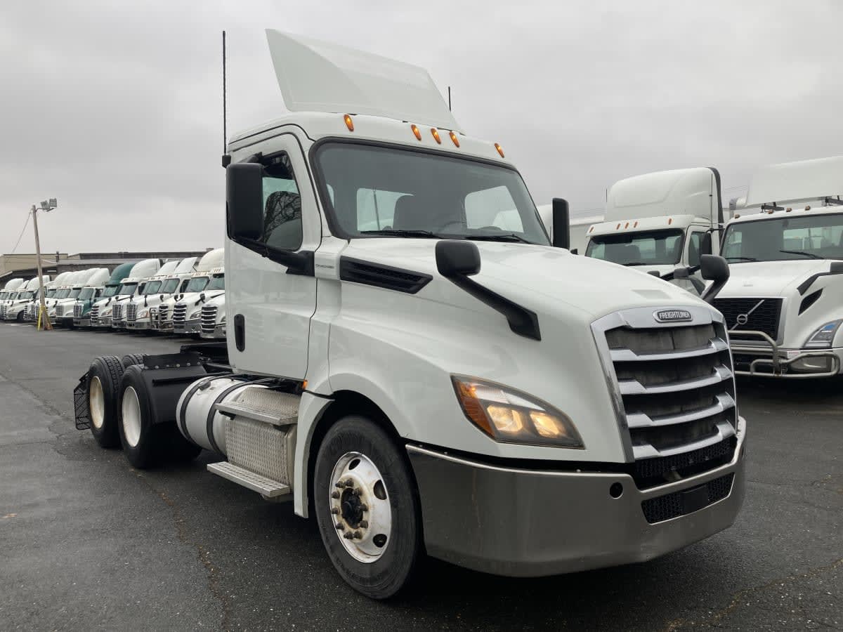 2019 Freightliner/Mercedes NEW CASCADIA PX12664 812894