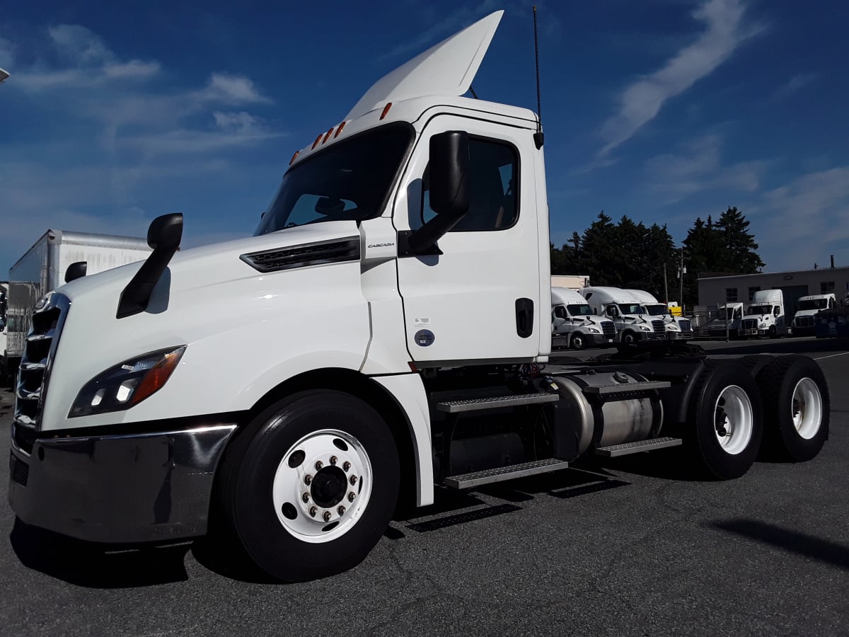 2019 Freightliner/Mercedes NEW CASCADIA PX12664 812896