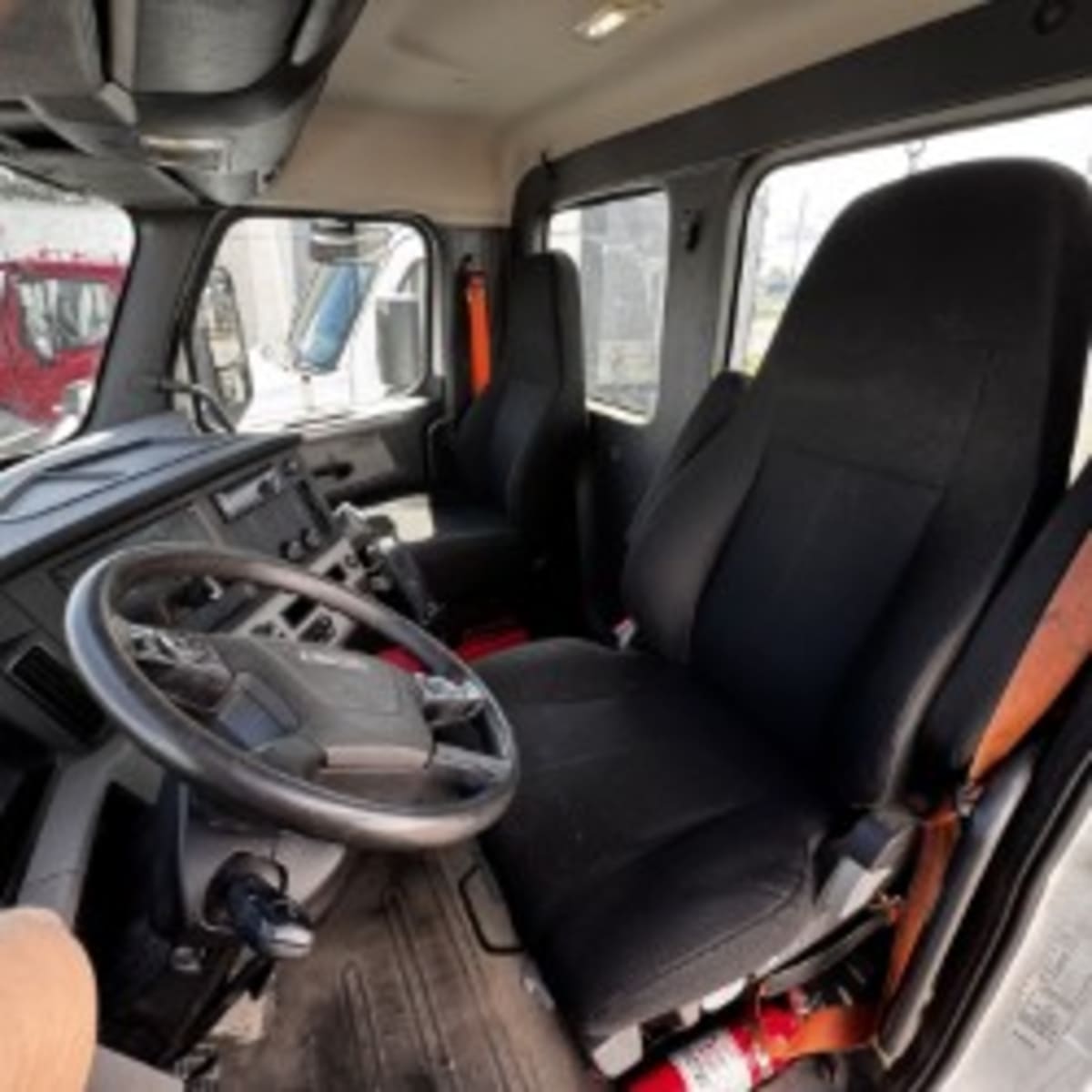 2019 Freightliner - image 7