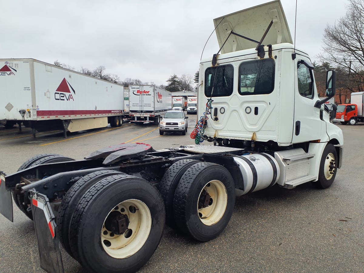 2019 Freightliner/Mercedes NEW CASCADIA PX12664 812912