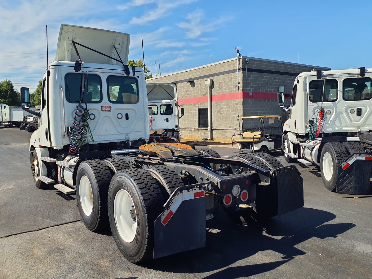 2019 Freightliner/Mercedes CASCADIA 125 812930