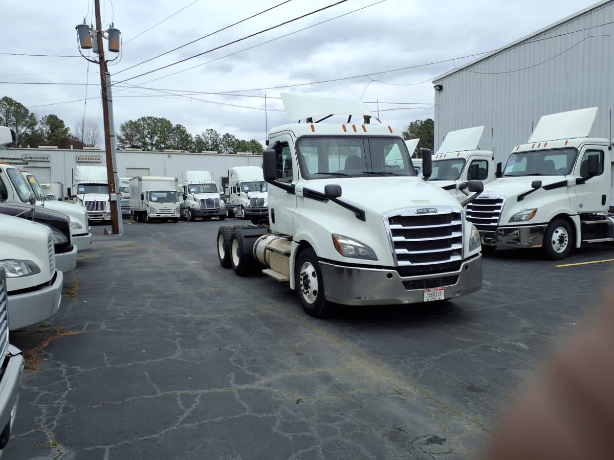 2019 Freightliner - image 1