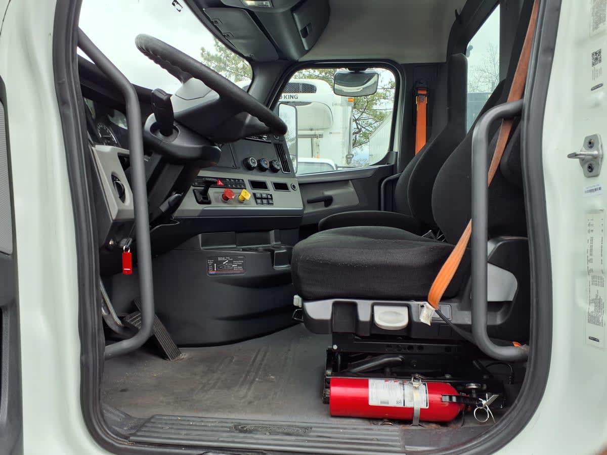 2019 Freightliner - image 7