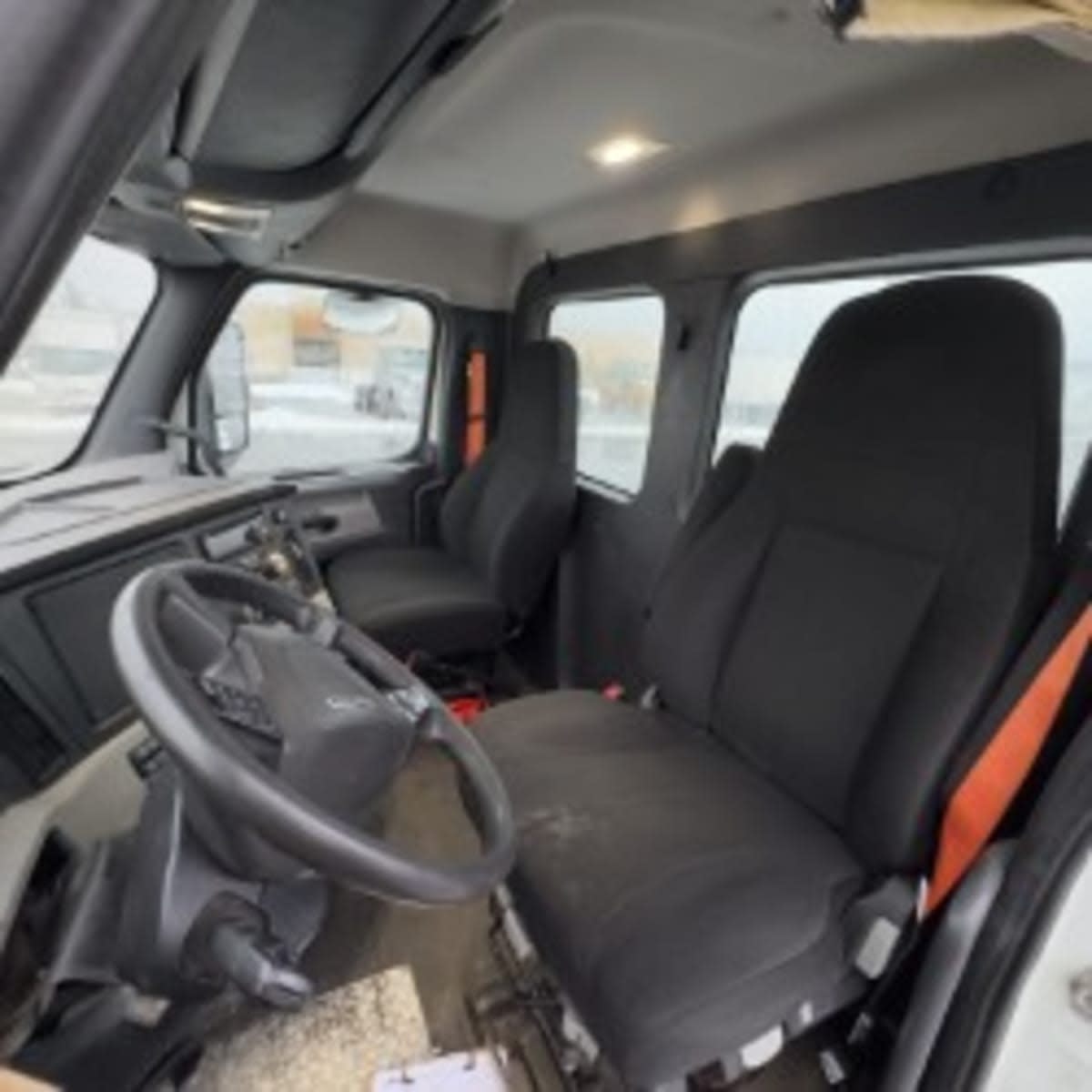2019 Freightliner - image 7