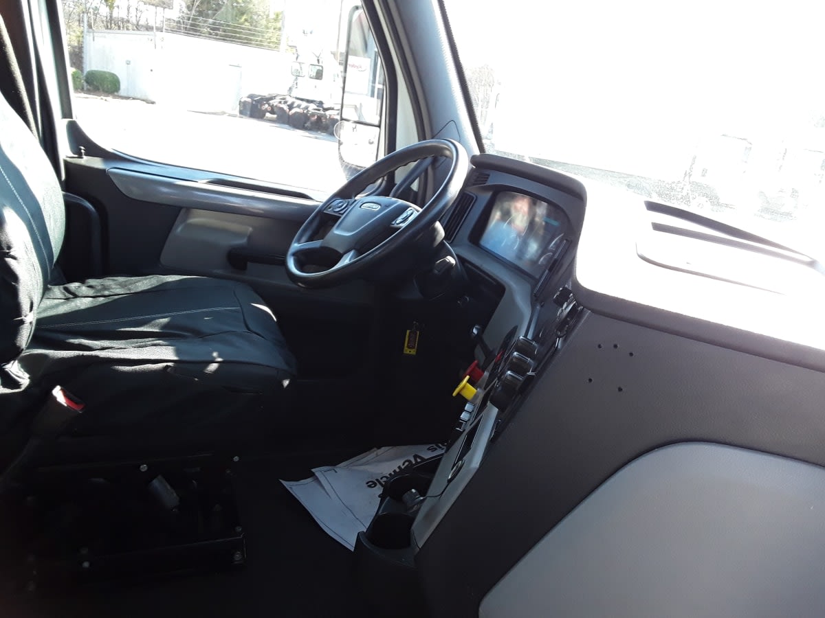 2019 Freightliner - image 6