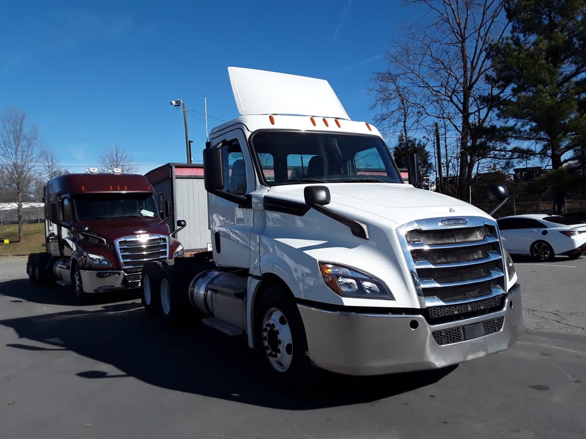 2019 Freightliner - image 3