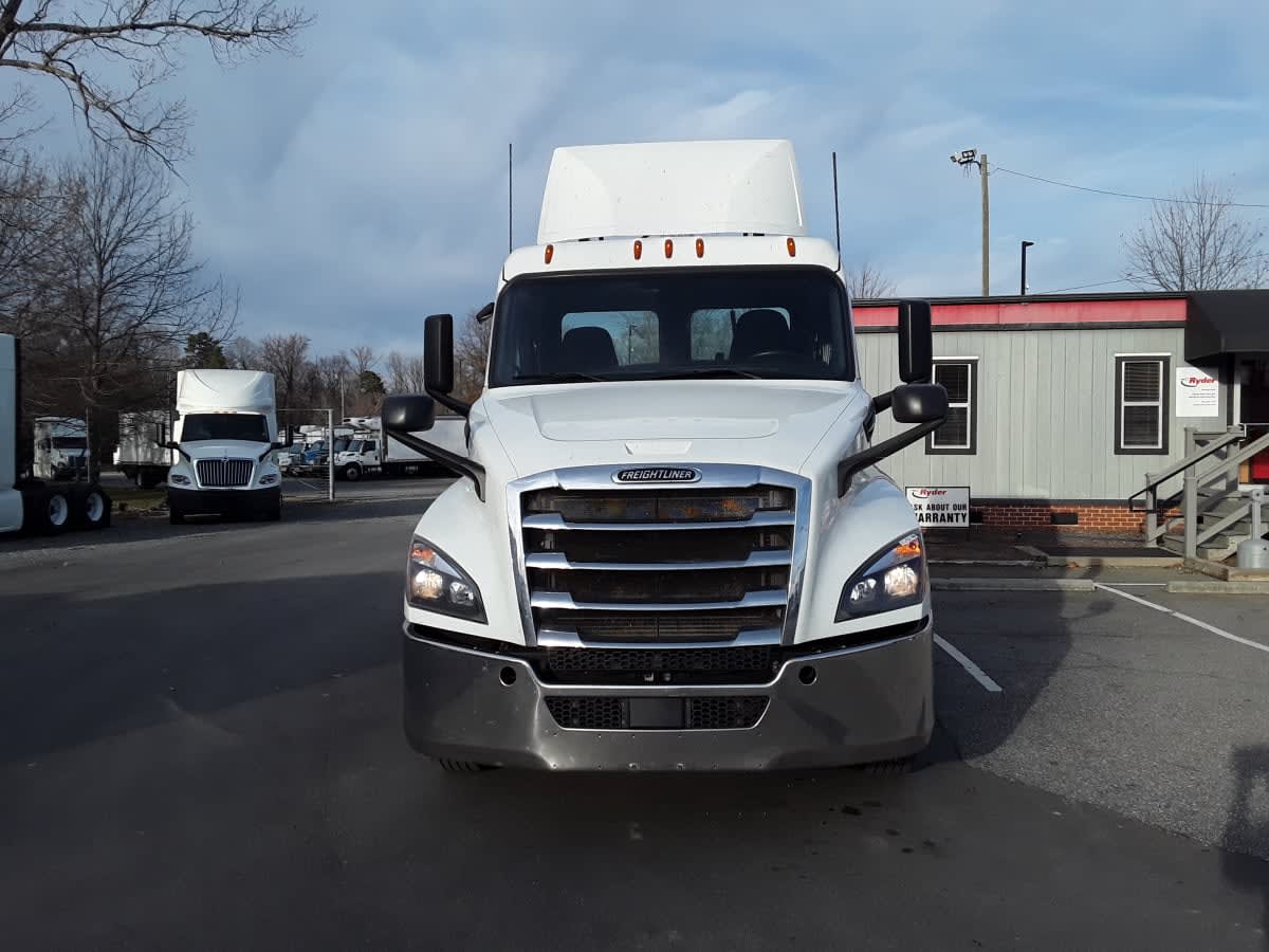 2019 Freightliner - image 2