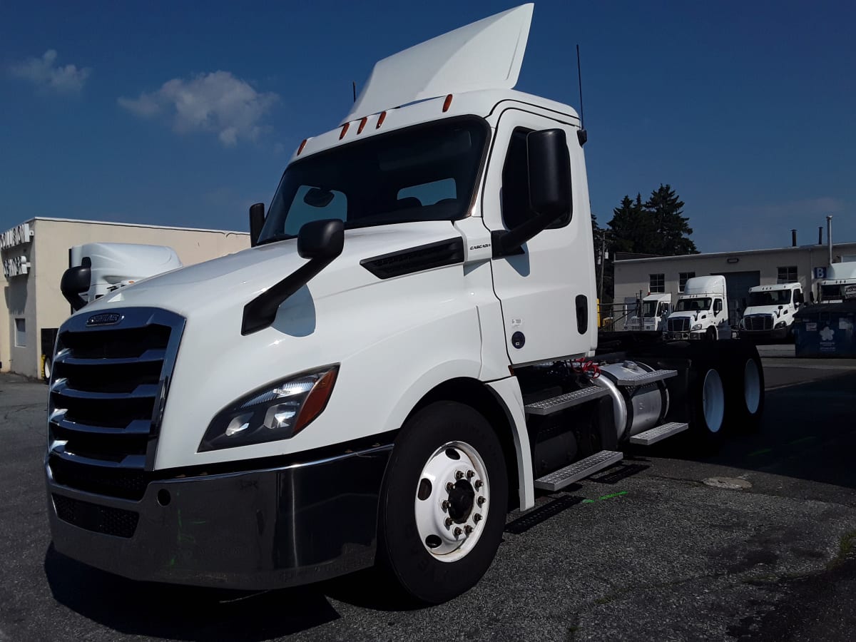 2019 Freightliner/Mercedes NEW CASCADIA PX12664 812997